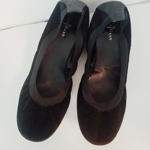 Cole Haan flexible mini wedge size 8 1/2